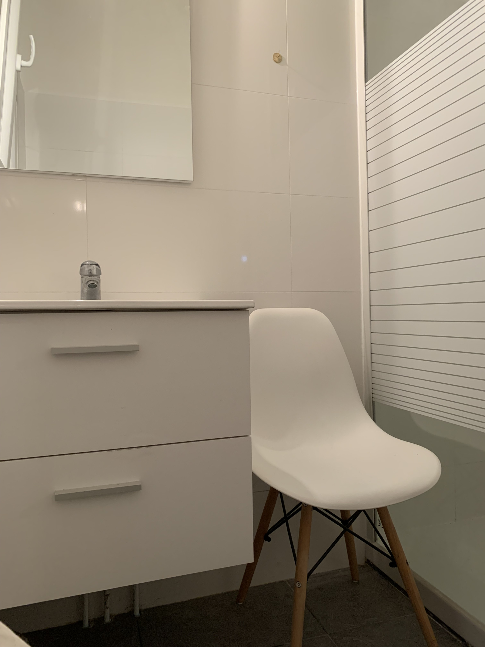 Image_3, Studio, Paris, ref :95MRDC