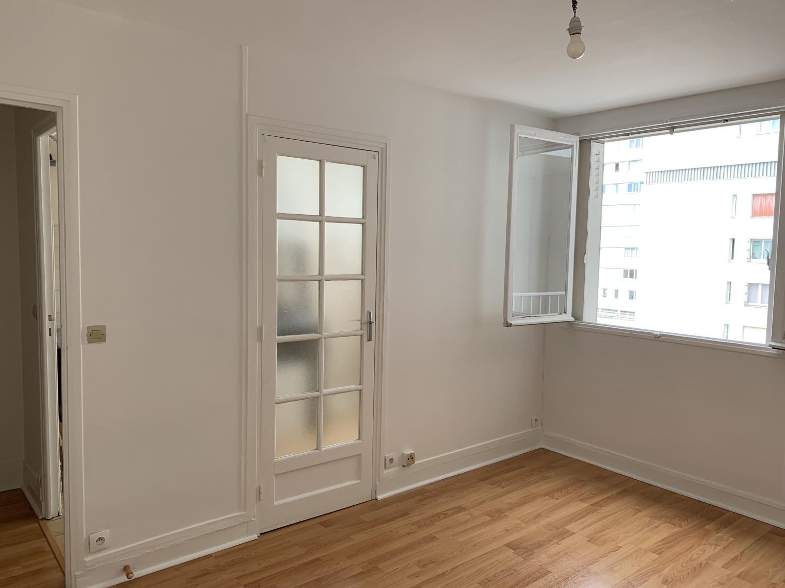 Image_1, Studio, Clichy, ref :9